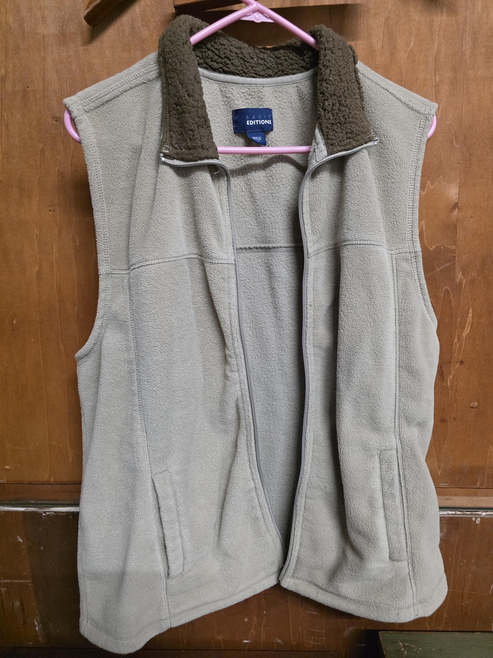 ​Basic Editions Tan Fleece Full-Zip Vest - Sherpa Lined Collar - Women's Medium